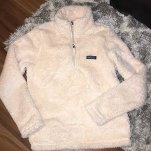 A fabulous Patagonia pullover Sherpa jacket